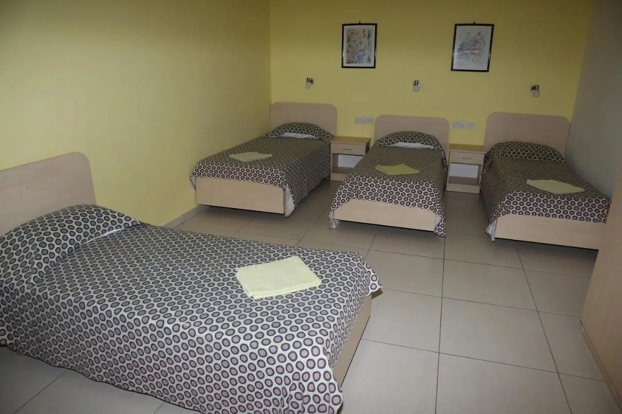 'Young'Seven Apartments San Ġiljan Aparthotel