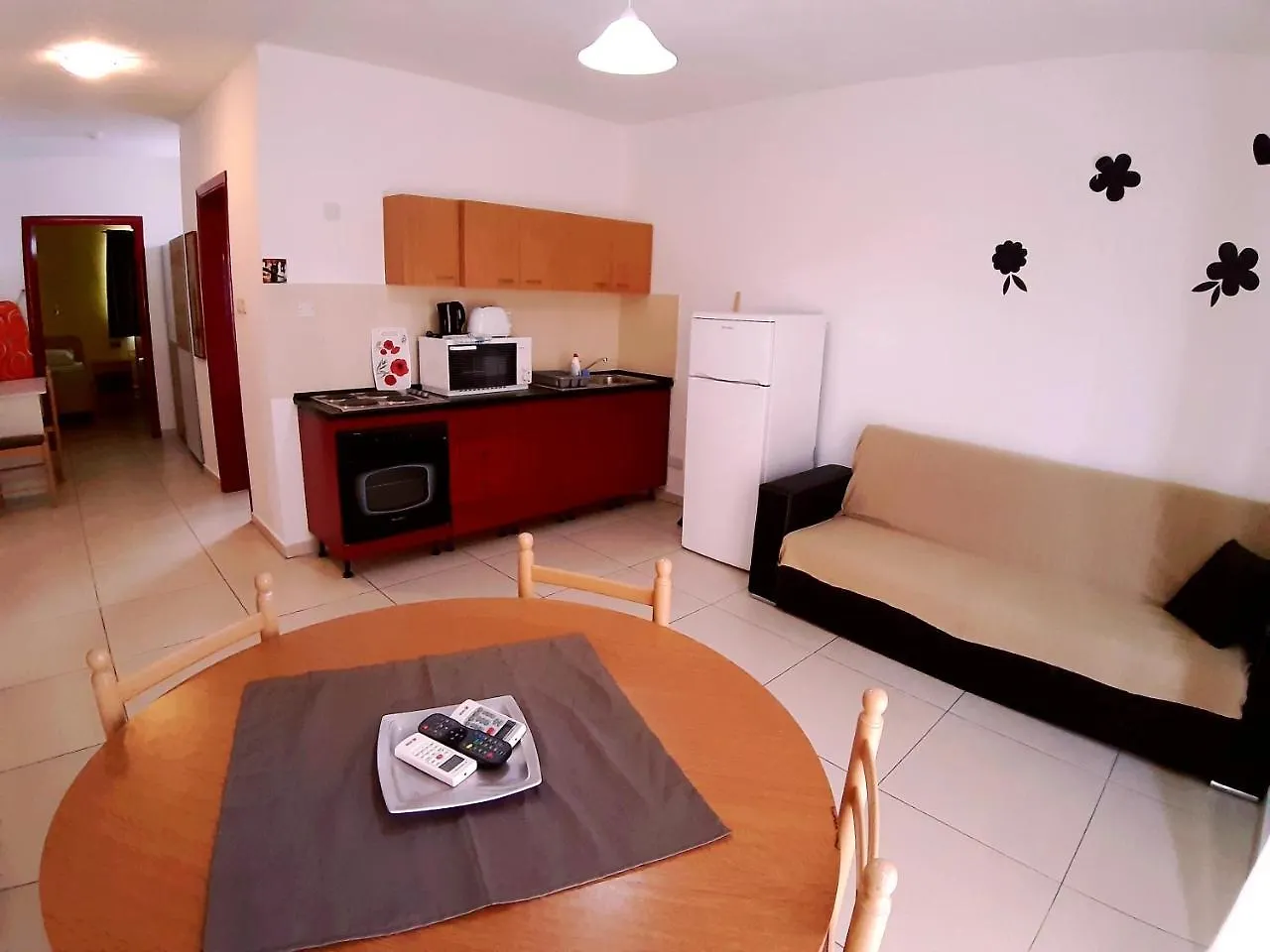 ** Aparthotel 'Young'Seven Apartments San Ġiljan Malta