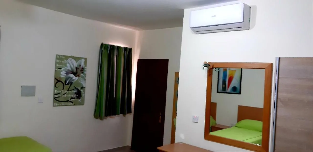 'Young'Seven Apartments San Ġiljan Aparthotel