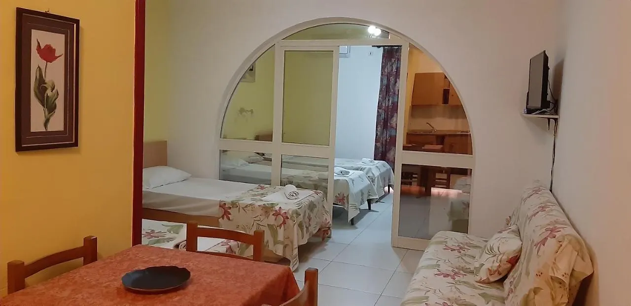 'Young'Seven Apartments San Ġiljan Aparthotel