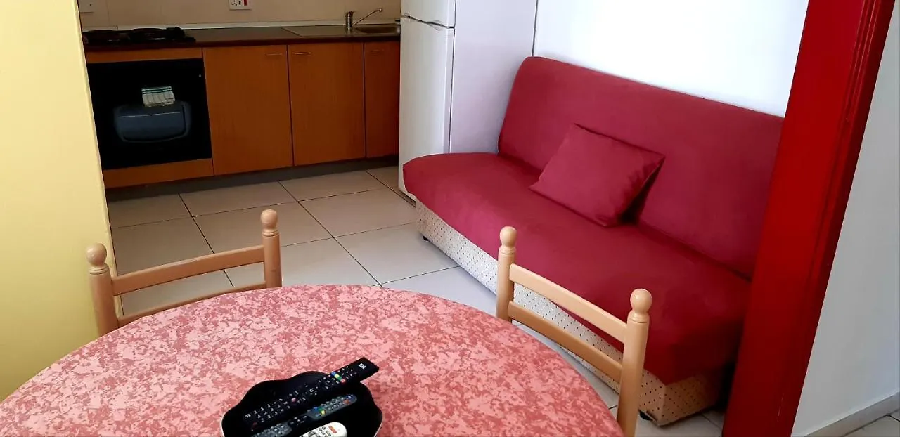'Young'Seven Apartments San Ġiljan Aparthotel