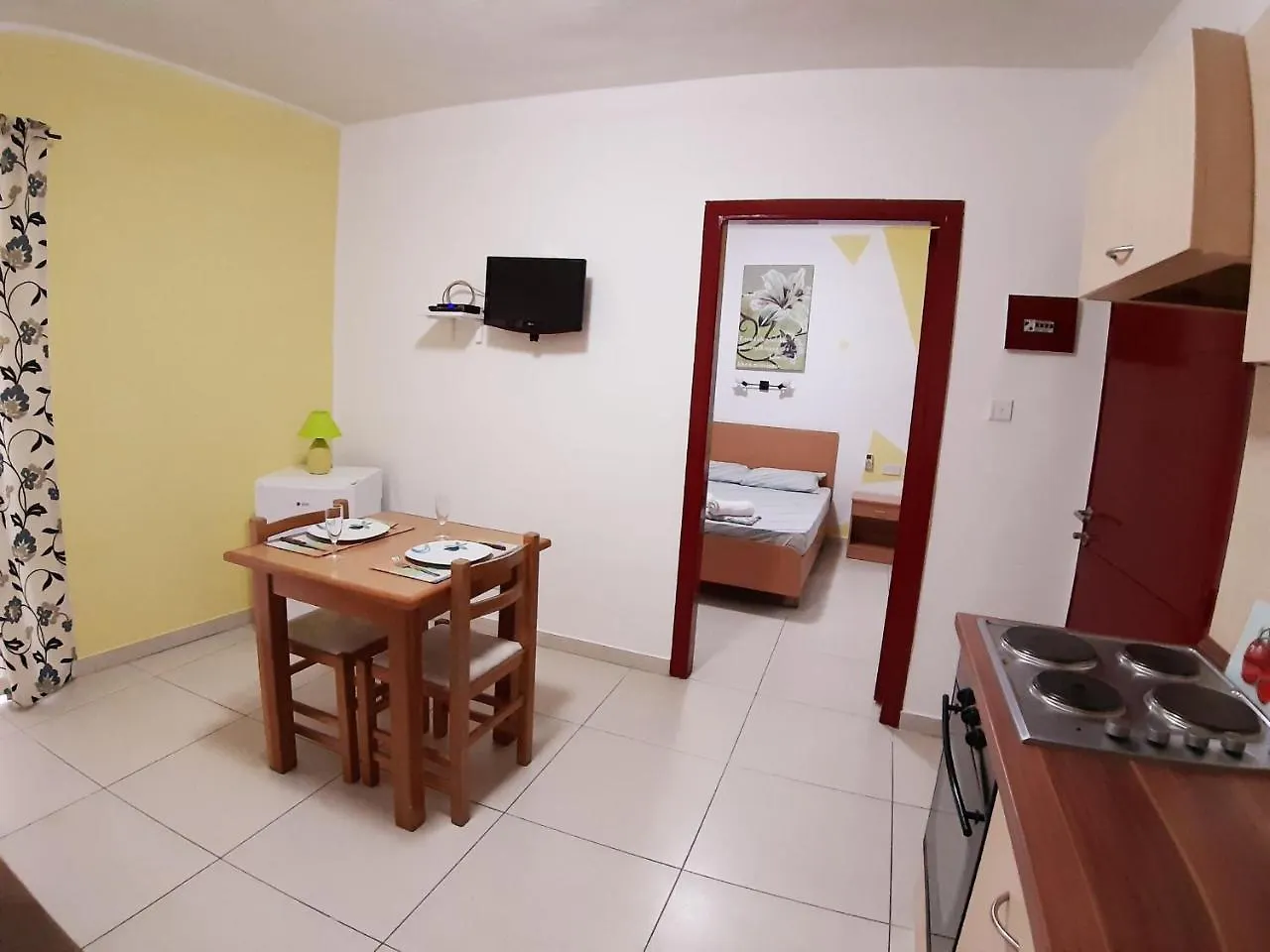 'Young'Seven Apartments San Ġiljan 2*,