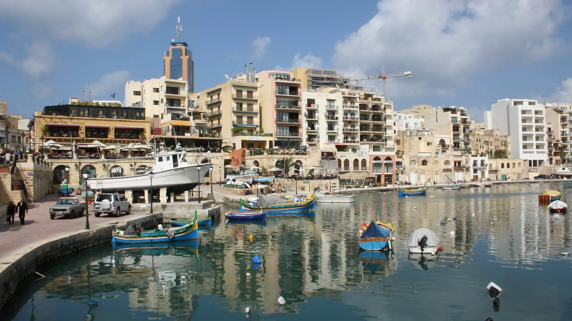 'Young'Seven Apartments San Ġiljan Malta